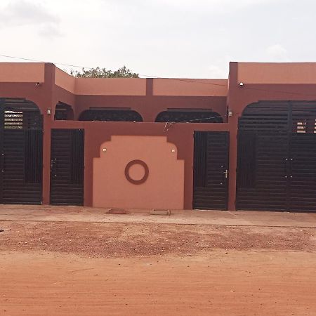 Residence Lynda Prestige Ouagadougou Exterior photo